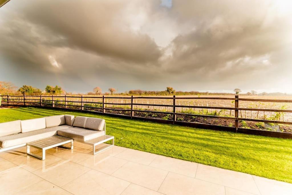 Beautiful Barn Conversion Close To The Broads Dilham Exterior foto